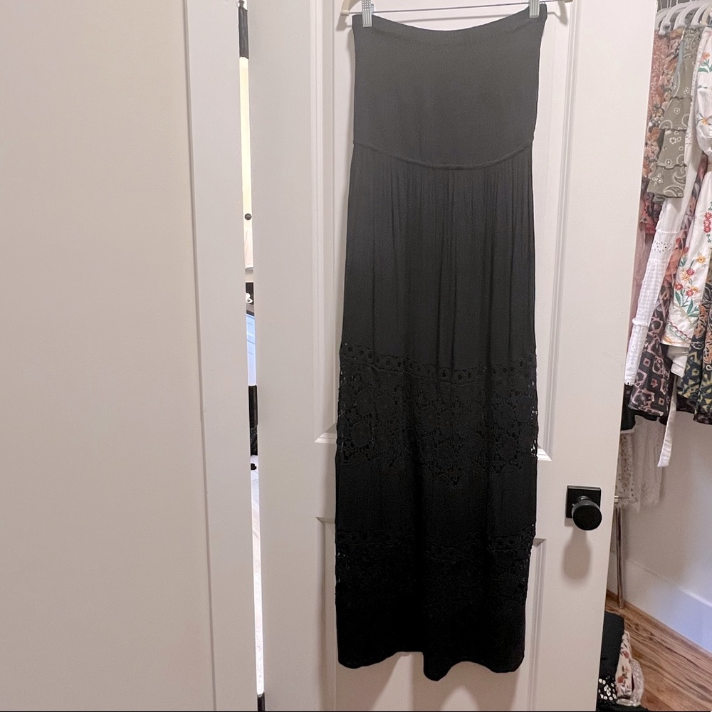 Chelsea28 strapless dress